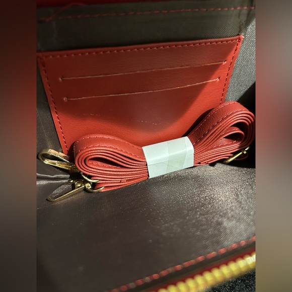 Forever Young Red Crossbody Purse – Brand New - Picture 8 of 8